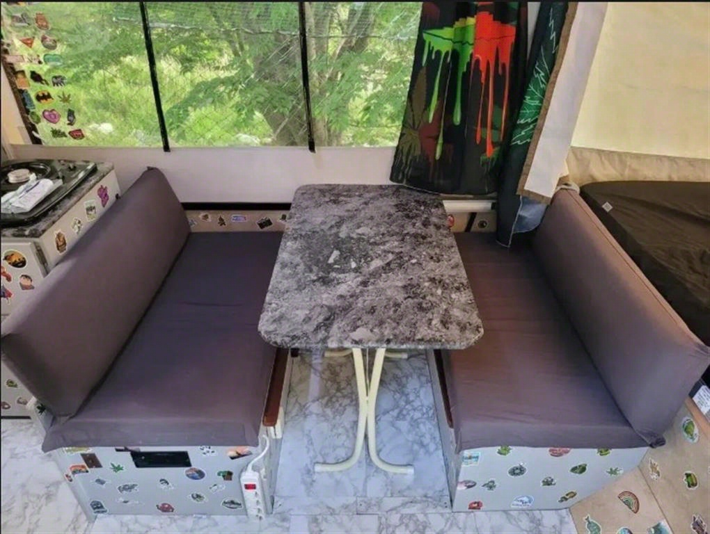 캠핑트레일러