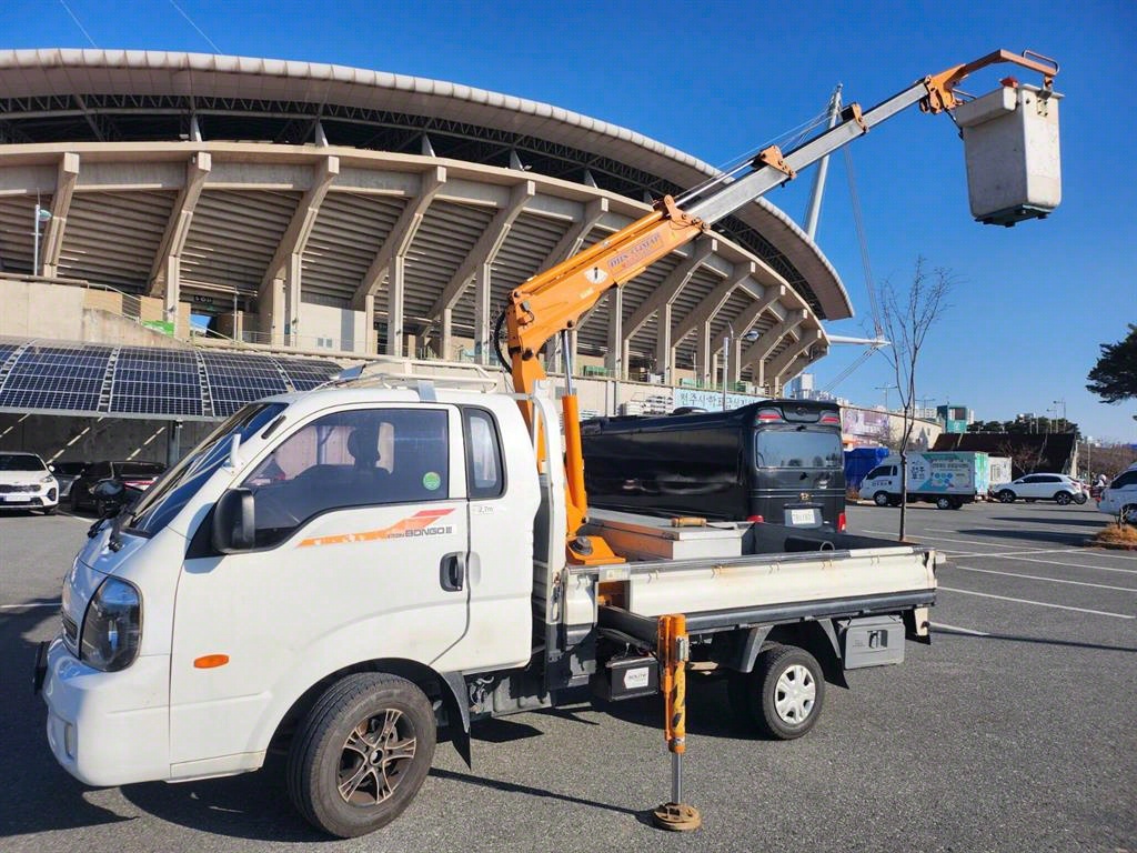 고소작업차 동해기계항공 봉고3 1톤