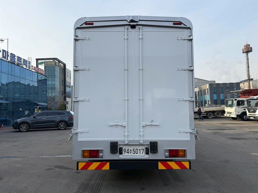 메가트럭 단바리 윙바디 5톤 수동