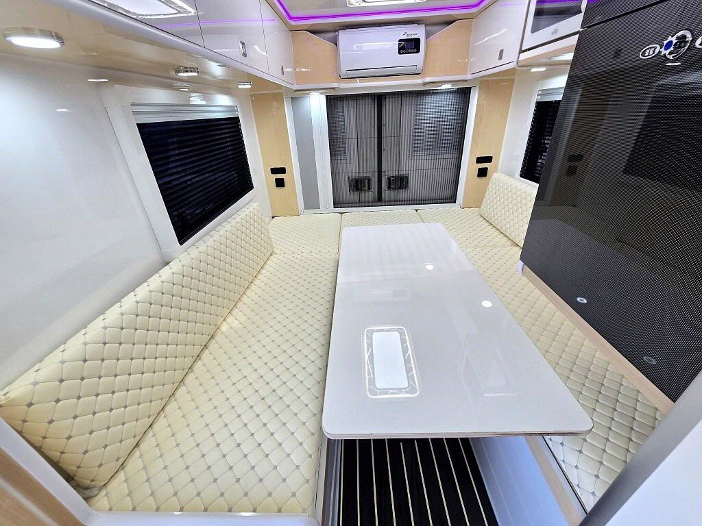포터2 캠핑트럭 인산철배터리 255A 100L 255W