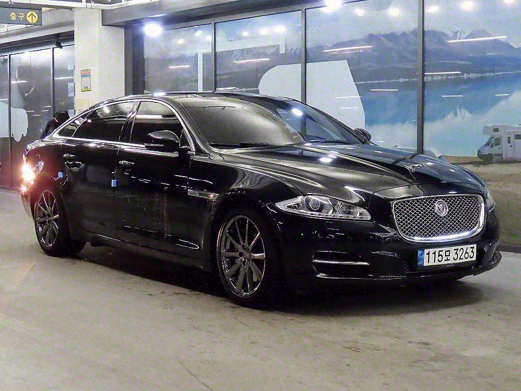 Jaguar XJ 3.0D Premium Luxury LWB