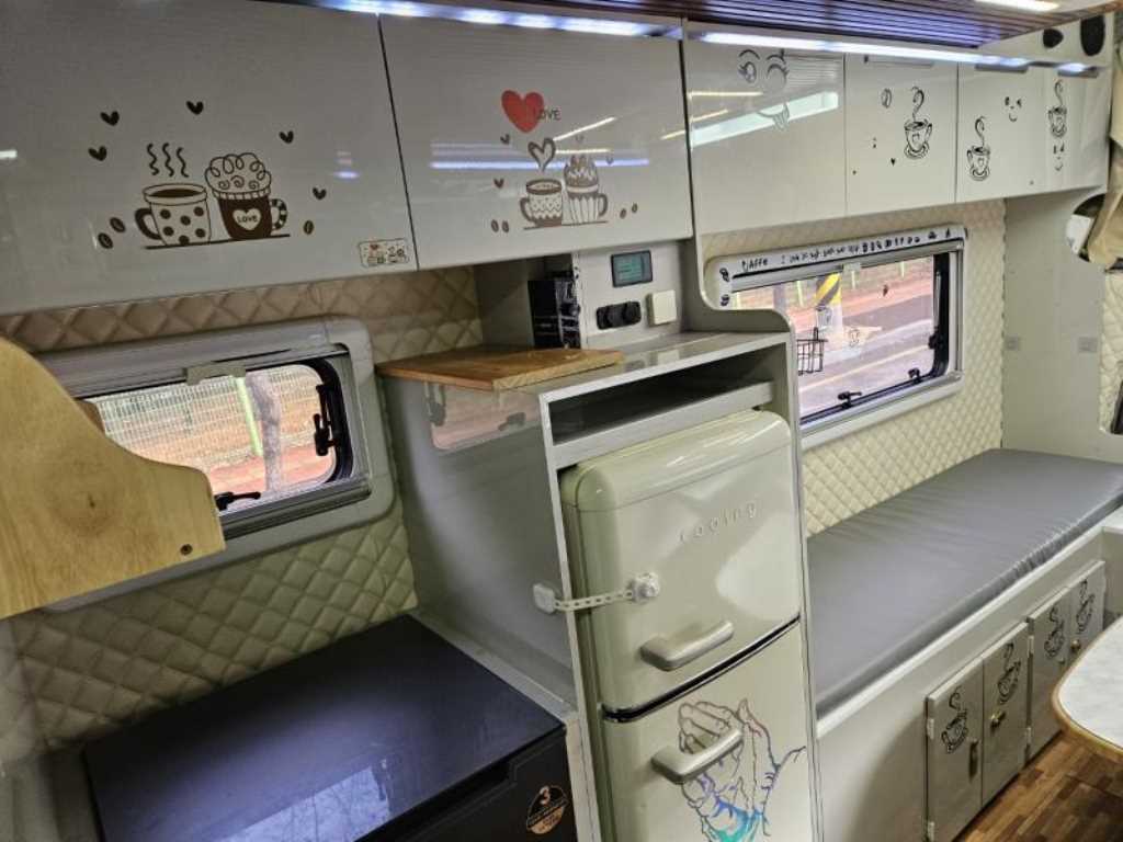 포터2 캠핑트럭