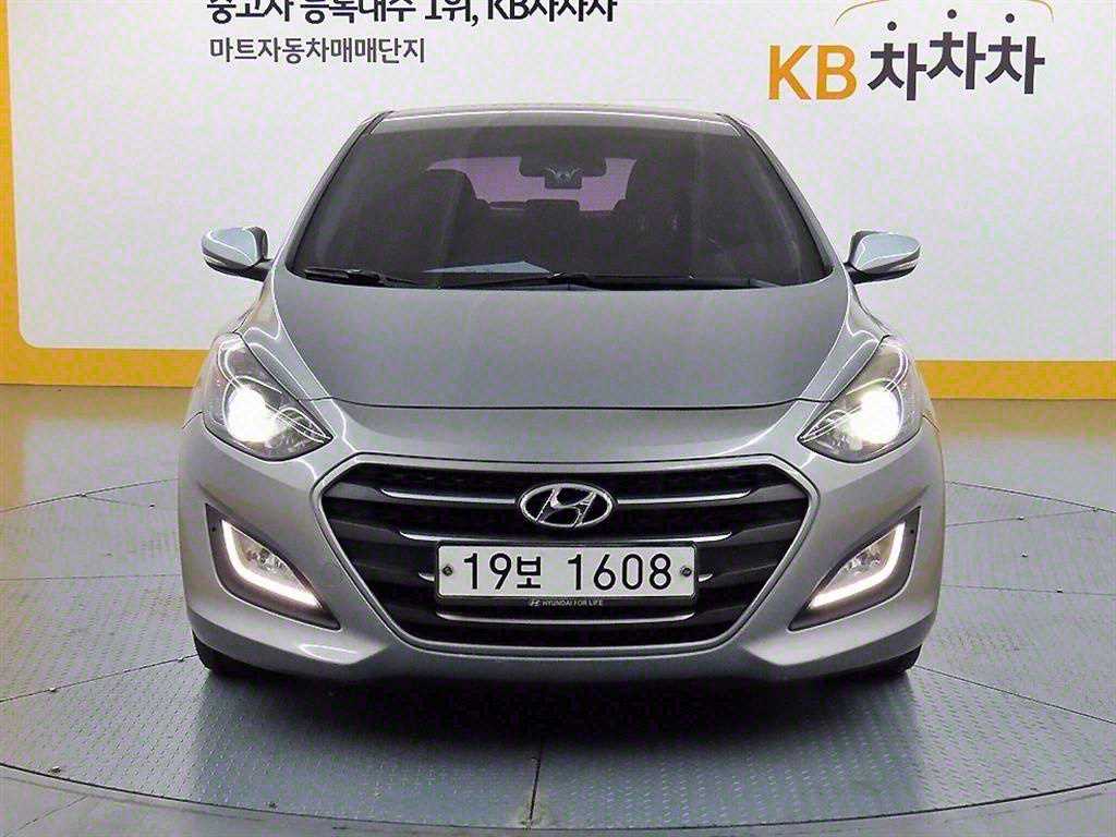 [현대] 더 뉴 i30 1.6 VGT PYL 연식:2016,미션:오토,주행거리:108,313km,연료:경유 ,색상:회색