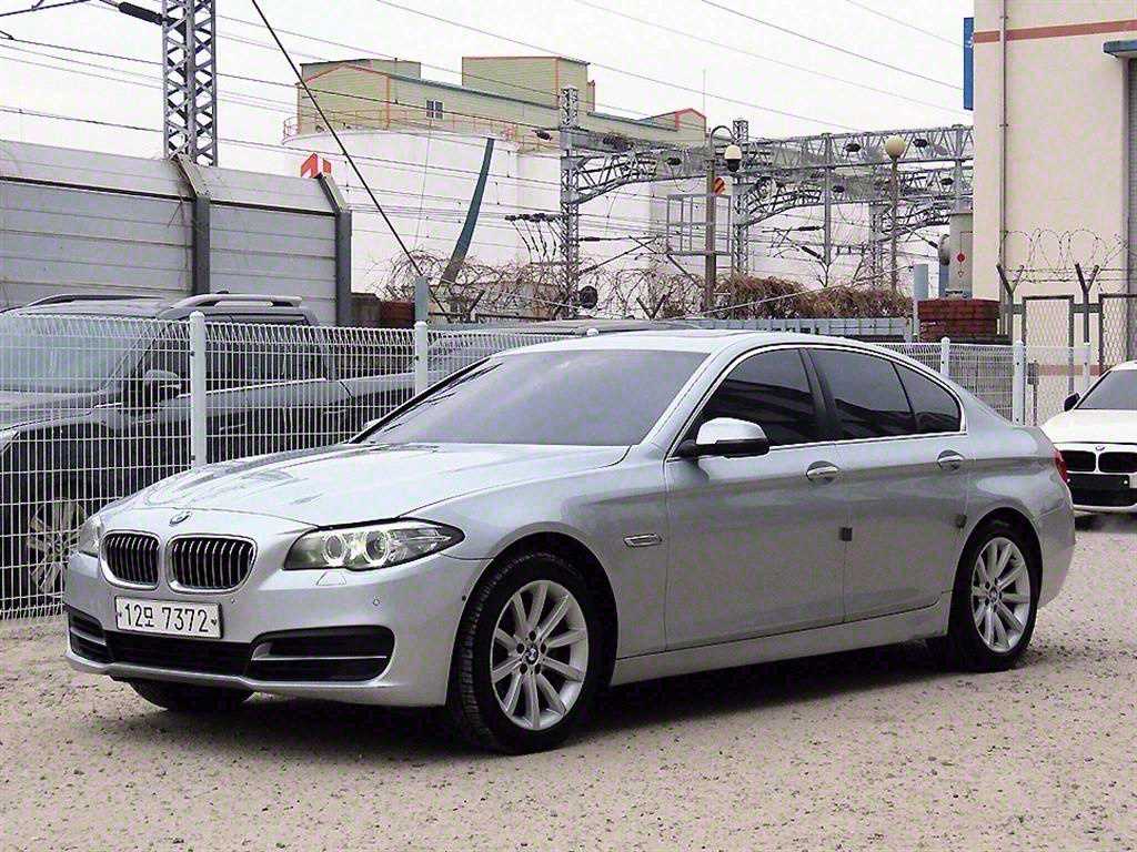 BMW 5시리즈 528i xDrive 사진 2/20