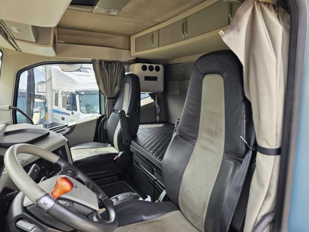 볼보 FH 카고 25톤 오토 8