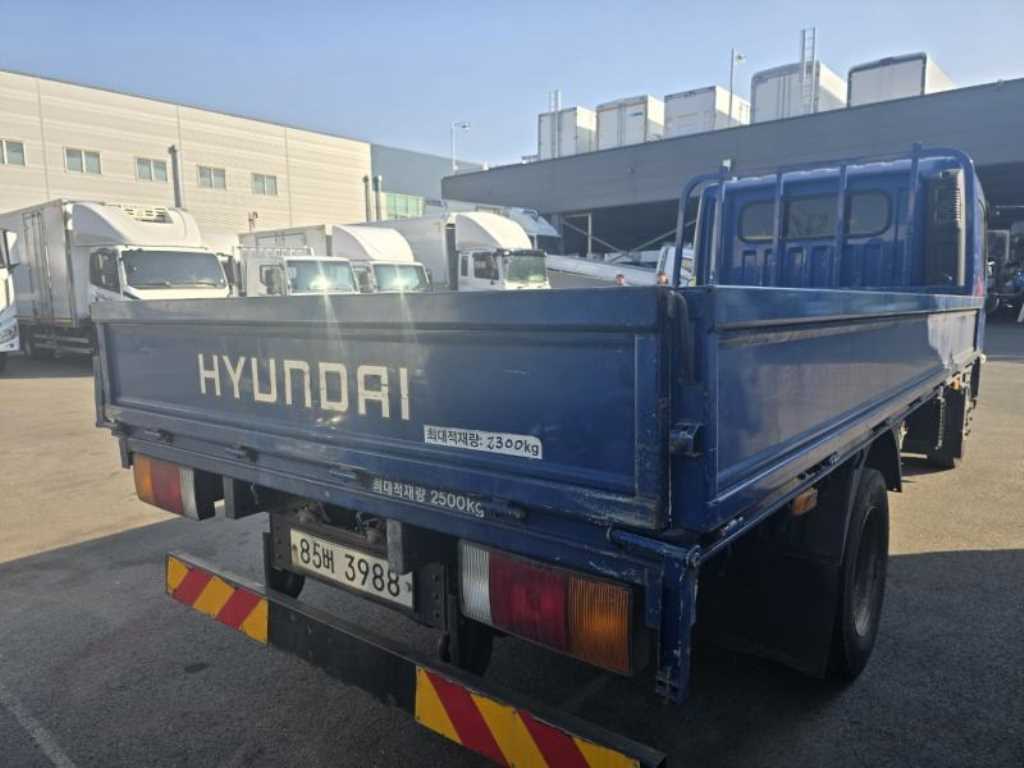 현대 올뉴마이티 2.5톤 카고 슈퍼캡 3