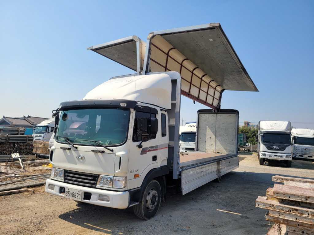 메가트럭 260 단바리 윙바디 5톤 수동