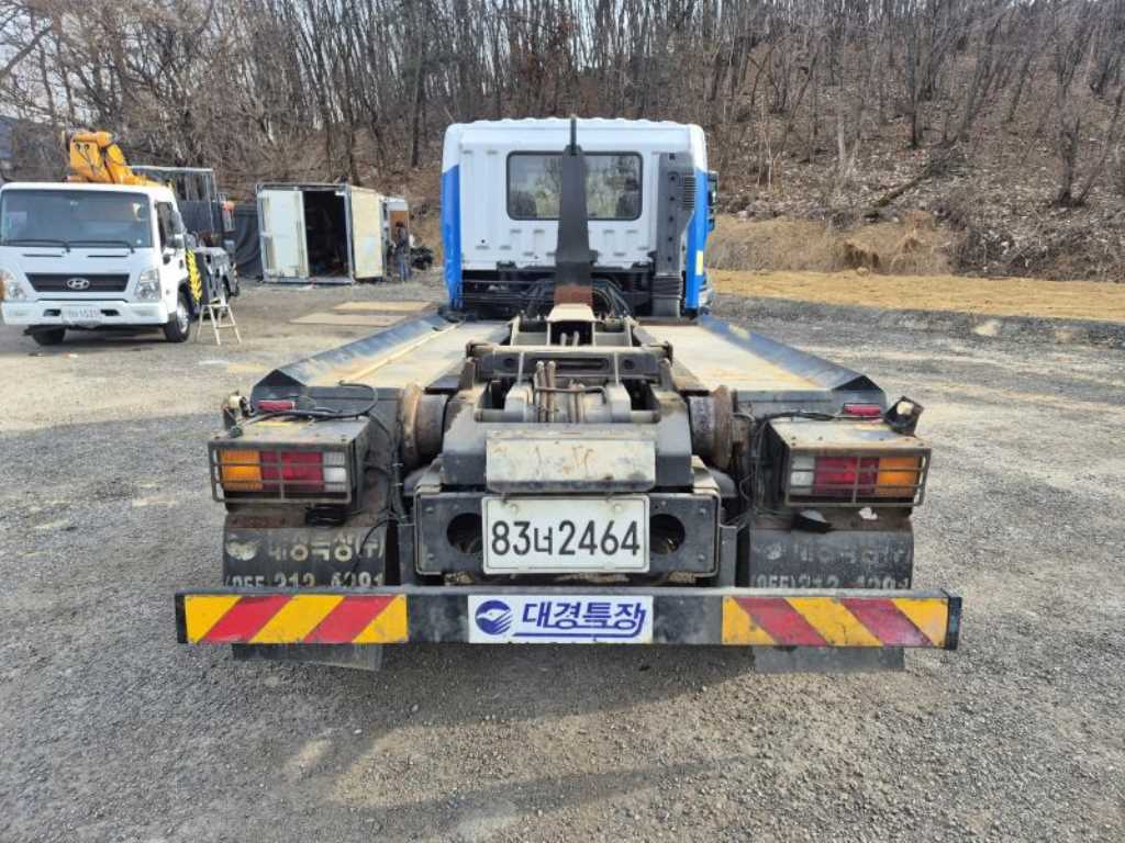 메가트럭 암롤 4.5톤 수동 단바리