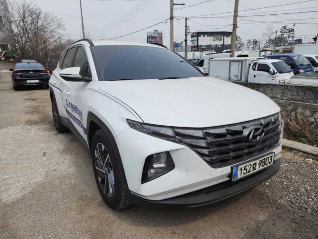 [현대] 투싼 (NX4) 디젤 2.0 2WD 프리미엄 연식:2021,미션:오토,주행거리:160,426km,연료:경유 ,색상:흰색