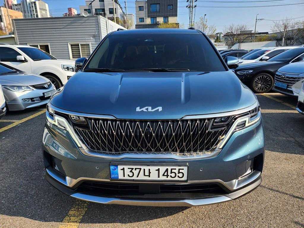 [기아] 카니발 4세대 가솔린 7인승 시그니처 연식:2023,미션:오토,주행거리:27,986km,연료:휘발유,색상:파란색