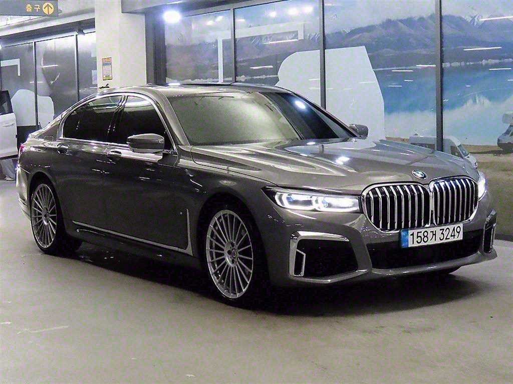 BMW 7 Series 740I M Sport Package 3
