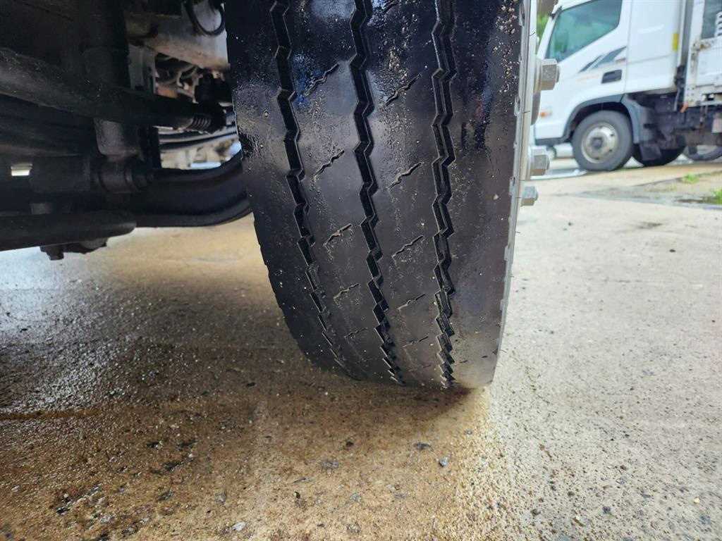 메가트럭 단바리 카고 5톤 수동