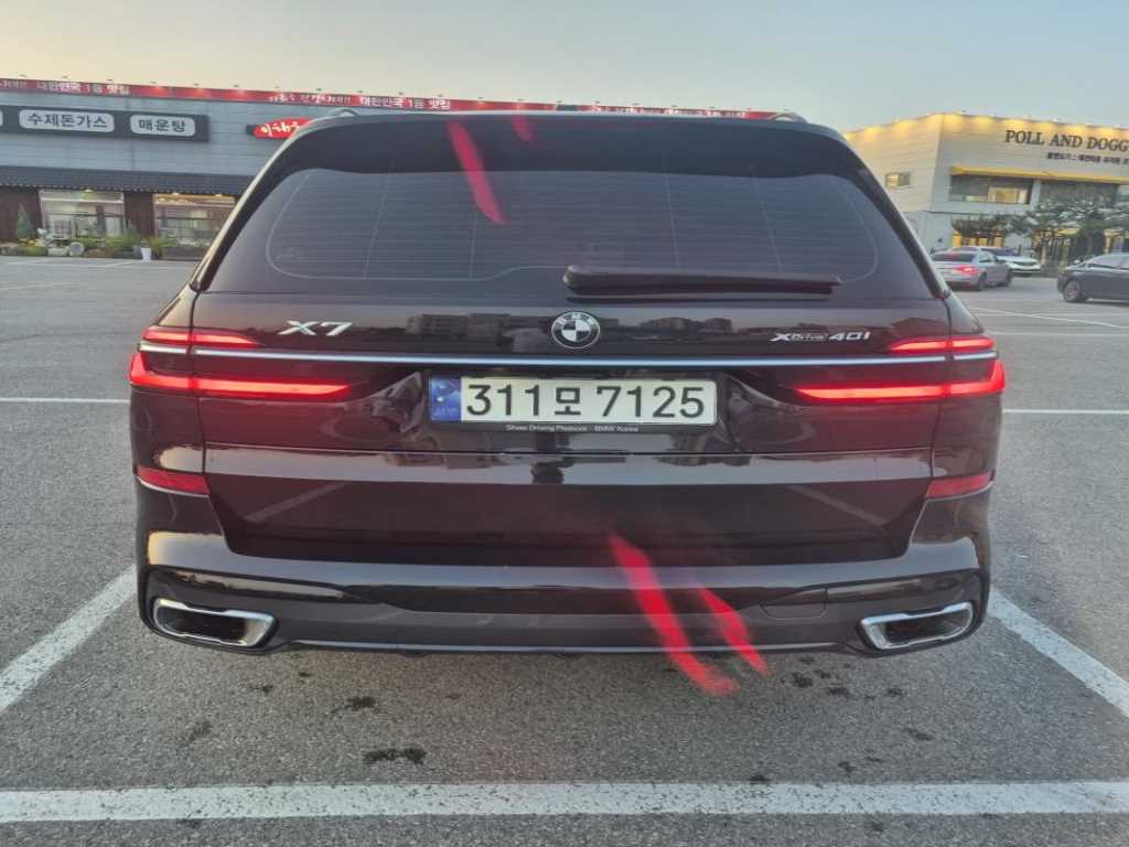 BMW X7 xDrive 40i M 스포츠 사진 2/18