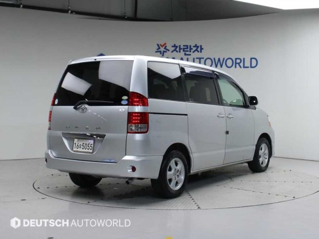 토요타 노아 S 8인승 사진 2/20