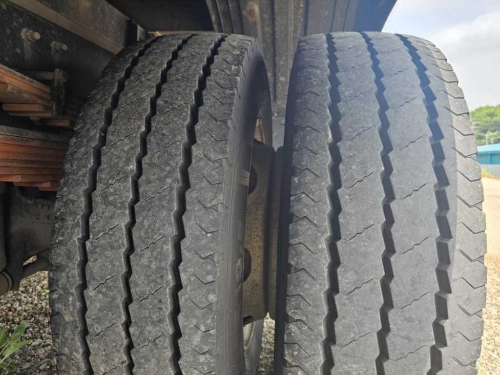 메가트럭 280 카고 5톤 수동