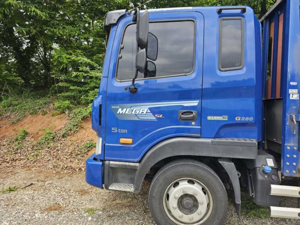메가트럭 280 카고 5톤 수동