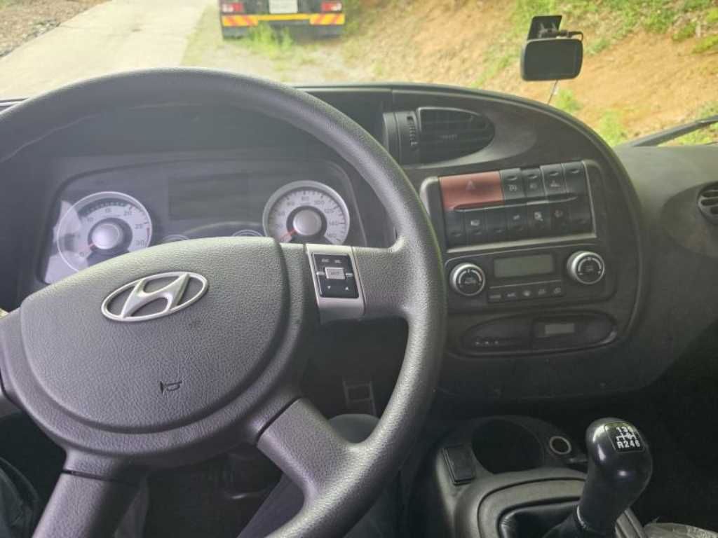 메가트럭 280 카고 5톤 수동