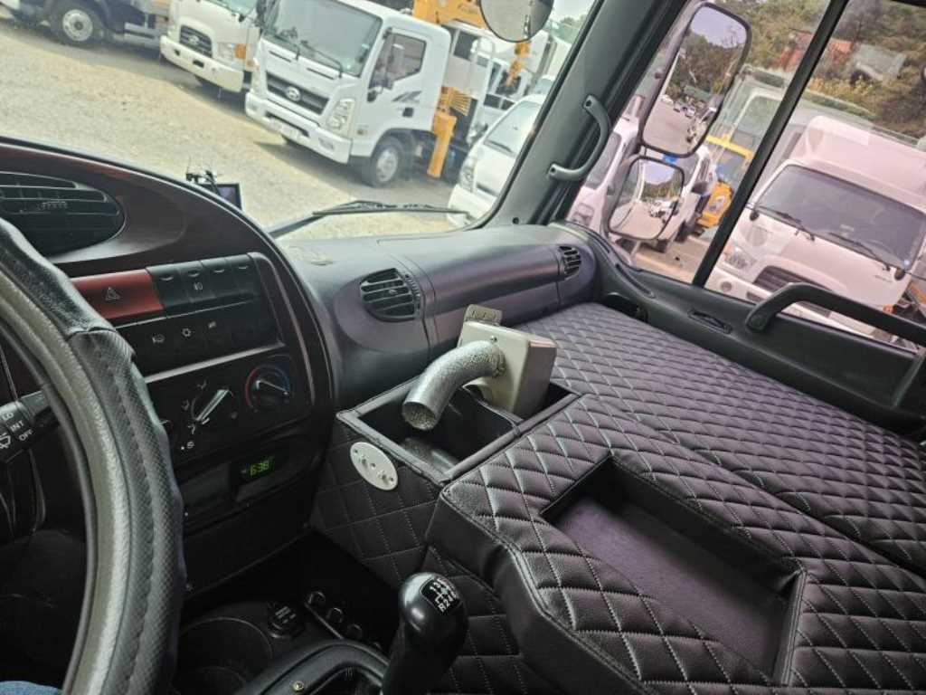 메가트럭 단바리 카고 5톤 수동
