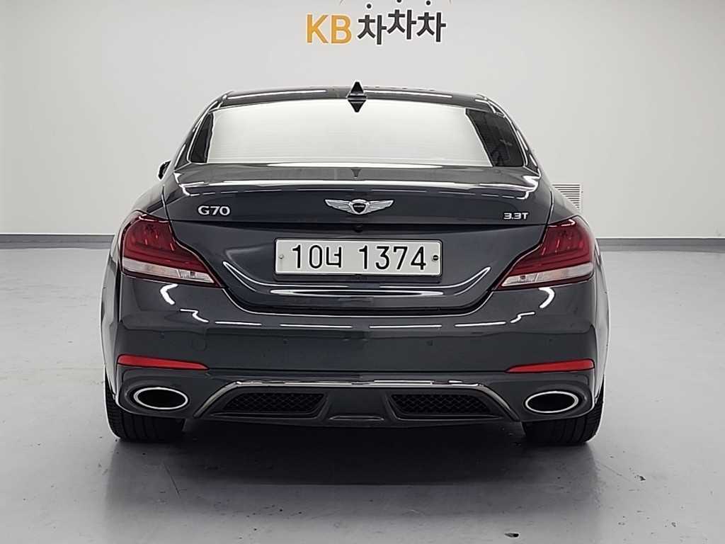 Genesis G70 3.3T Sport AWD Advanced 4