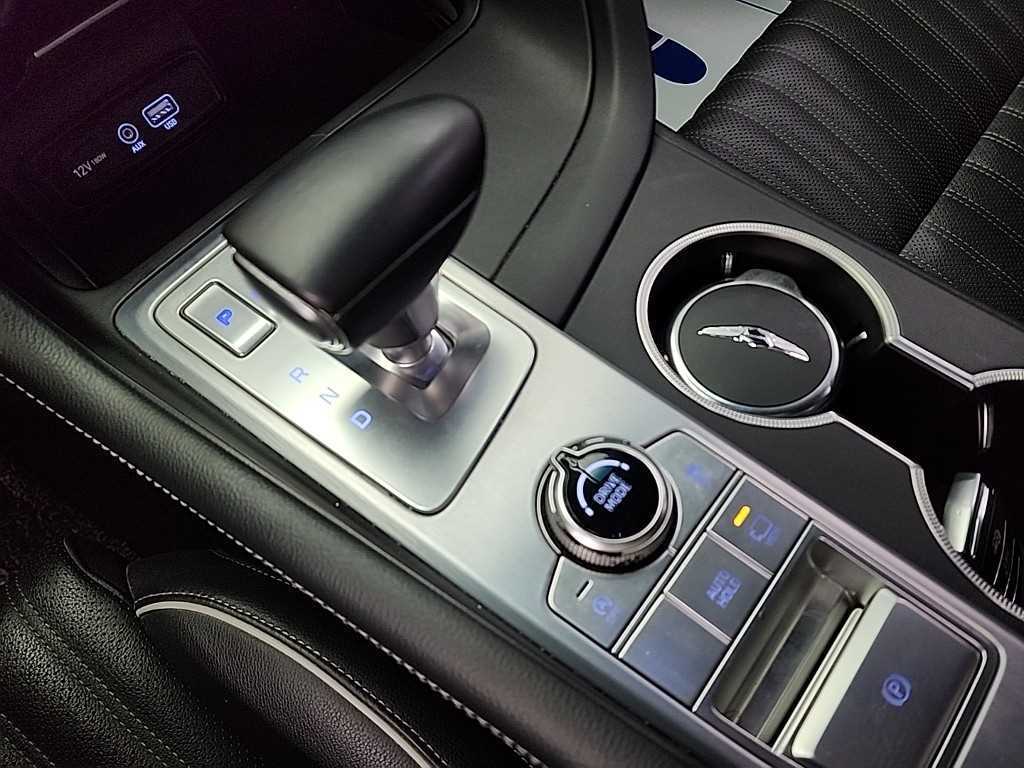 Genesis G70 3.3T Sport AWD Advanced 9