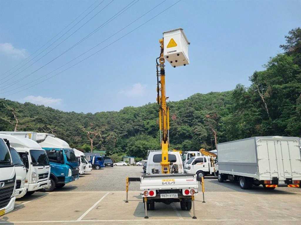 고소작업차 동해기계항공 봉고3 1.2톤