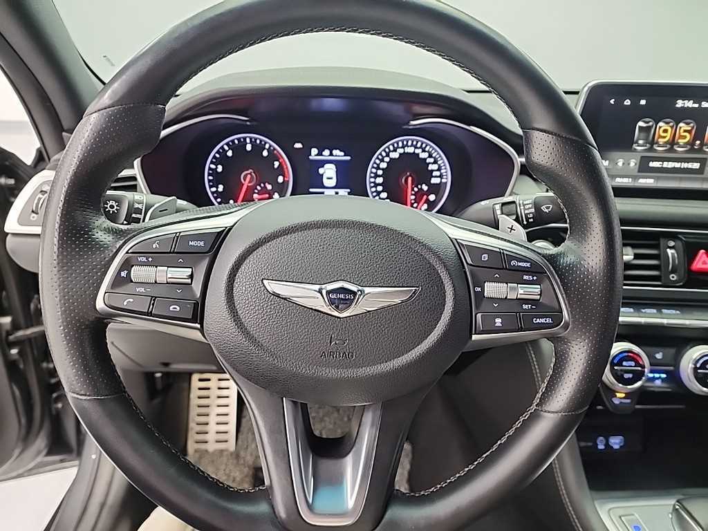 Genesis G70 3.3T Sport AWD Advanced 10