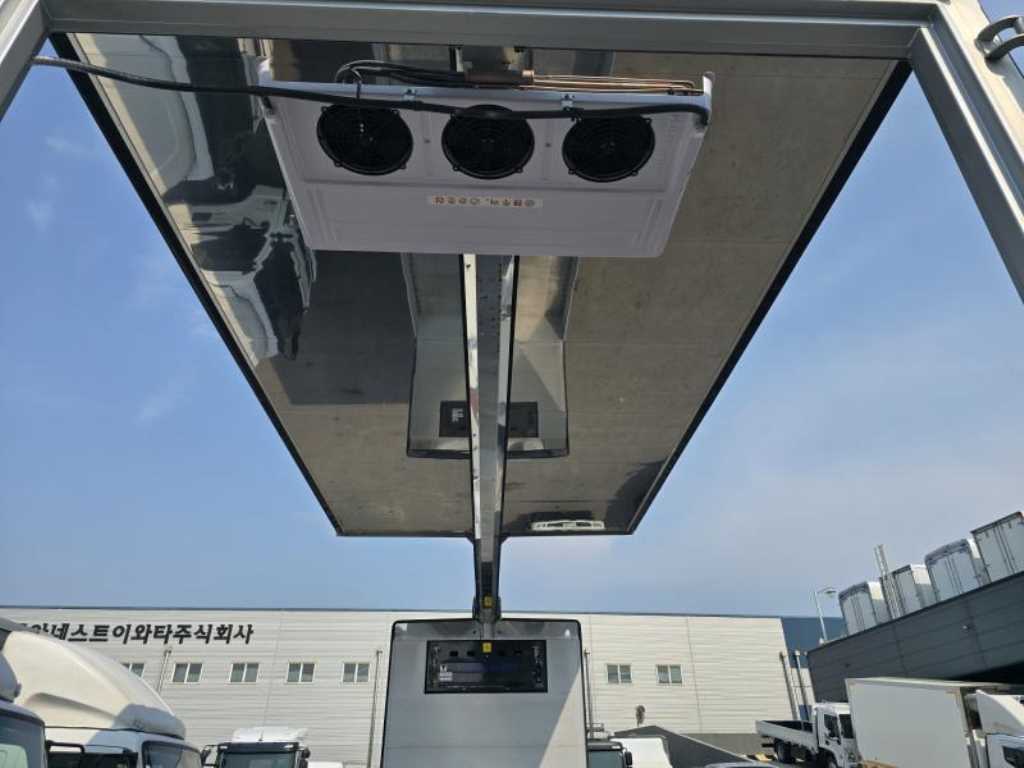 메가트럭 냉동윙 5톤 수동