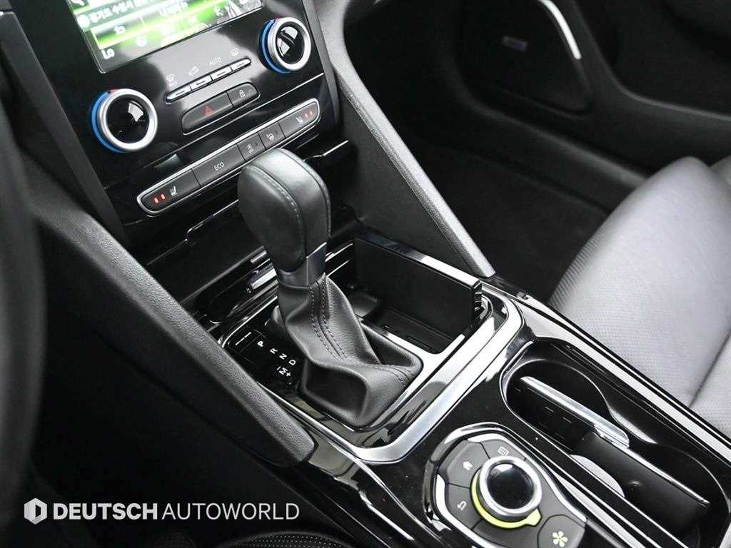 Renault SM6 Gasoline 2.0 GDe RE 10
