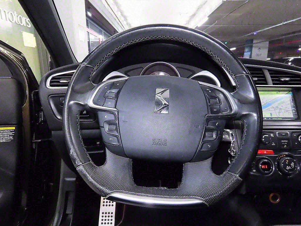 Citroen DS4 2.0 HDI So Chic 9