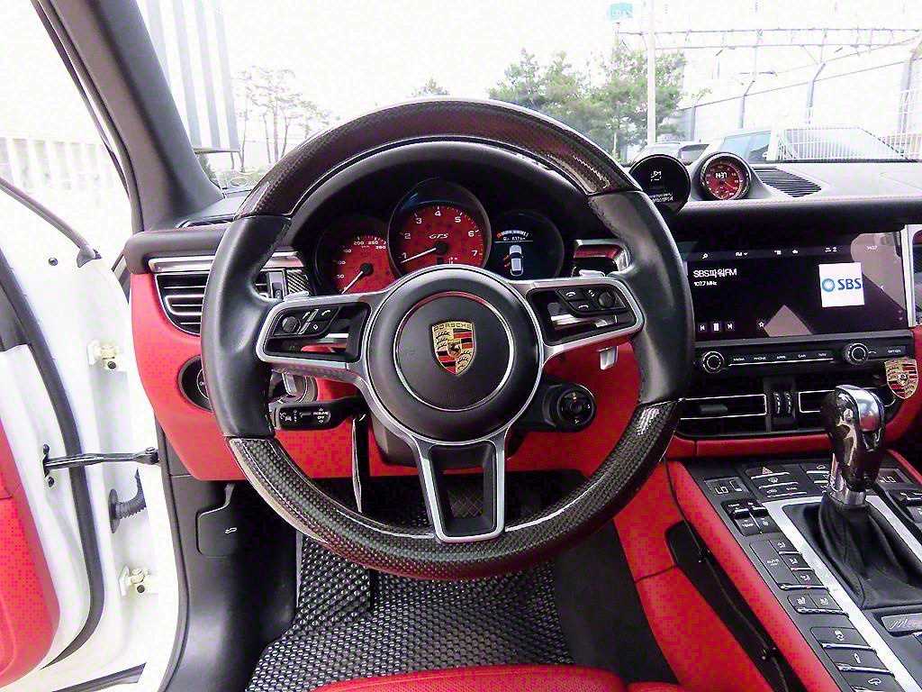 Porsche Macan Gasoline 2.9 GTS 9