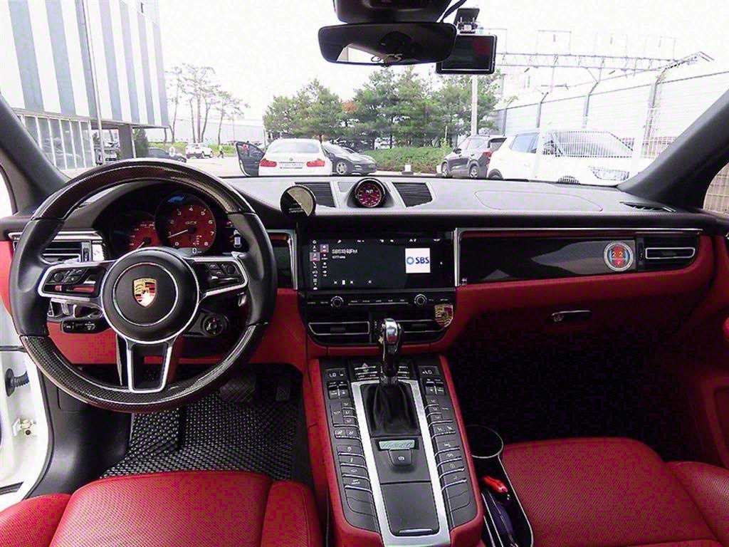 Porsche Macan Gasoline 2.9 GTS 8