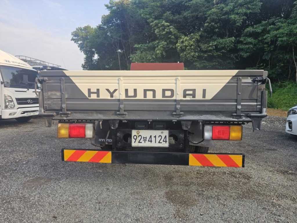 메가트럭 250 단바리 카고 5톤 수동