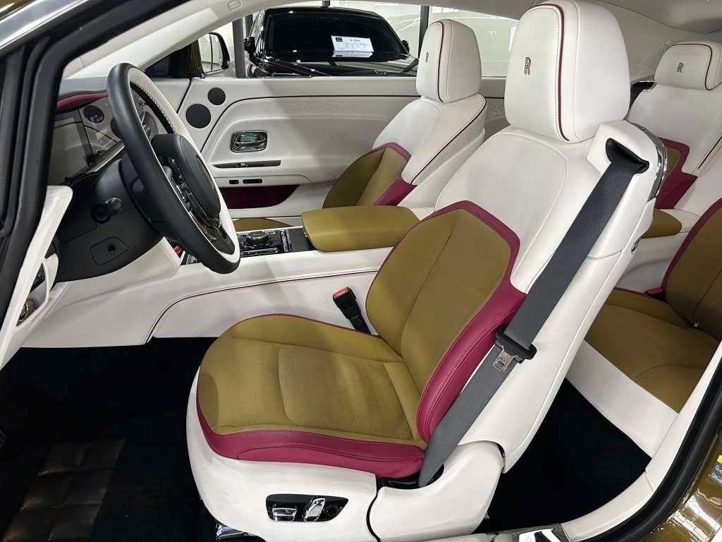 Rolls Royce Spectre EV Coupe 7