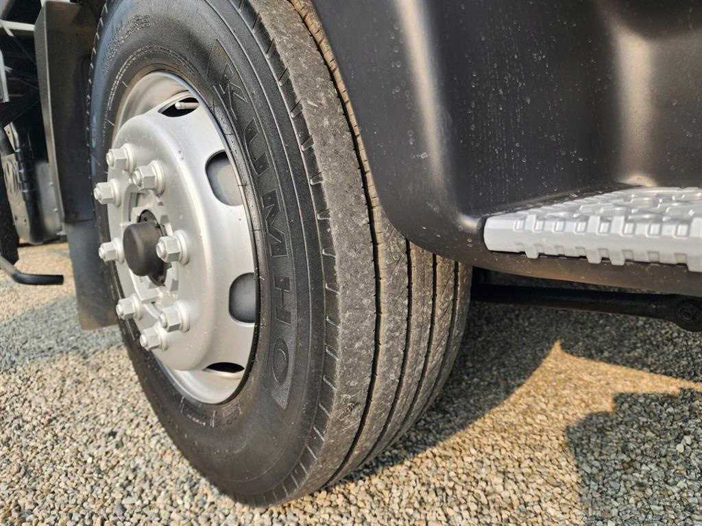 메가트럭 단바리 윙바디 5톤 수동