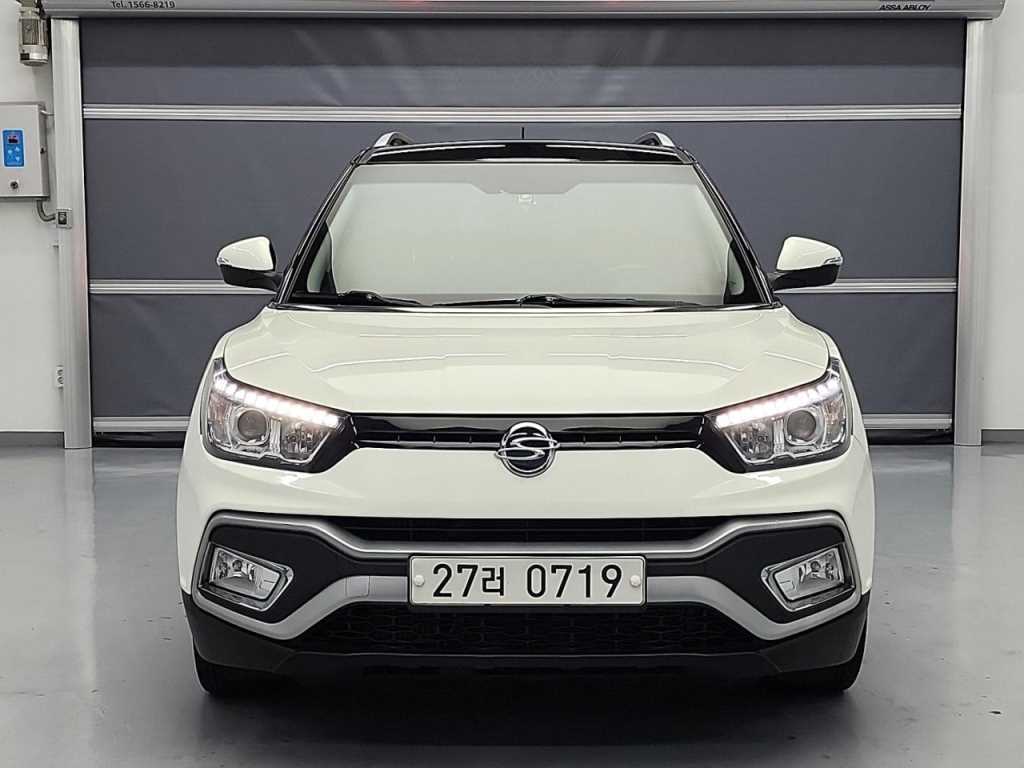 KGM 티볼리 4WD 디젤 1.6 IX 사진 2/20