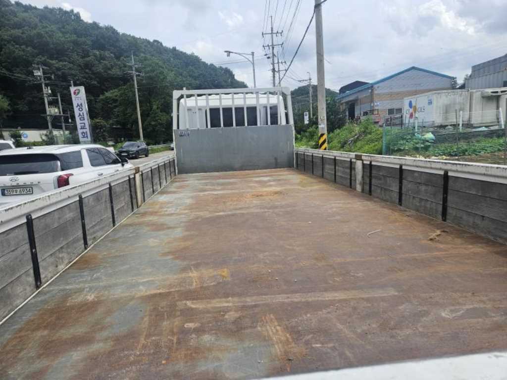 메가트럭 단바리 카고 5톤 수동