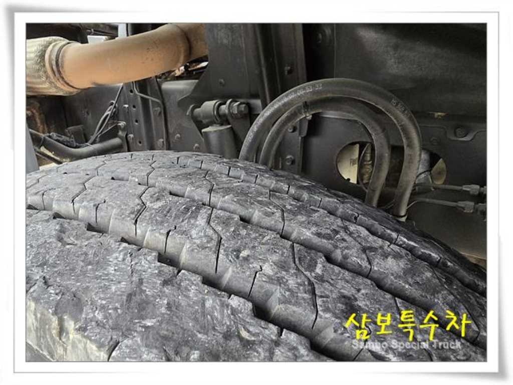 노부스 암롤 24톤 수동