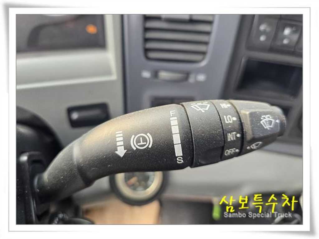 프리마 암롤 25톤 수동