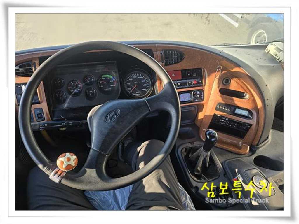트라고 암롤 22.5톤 수동