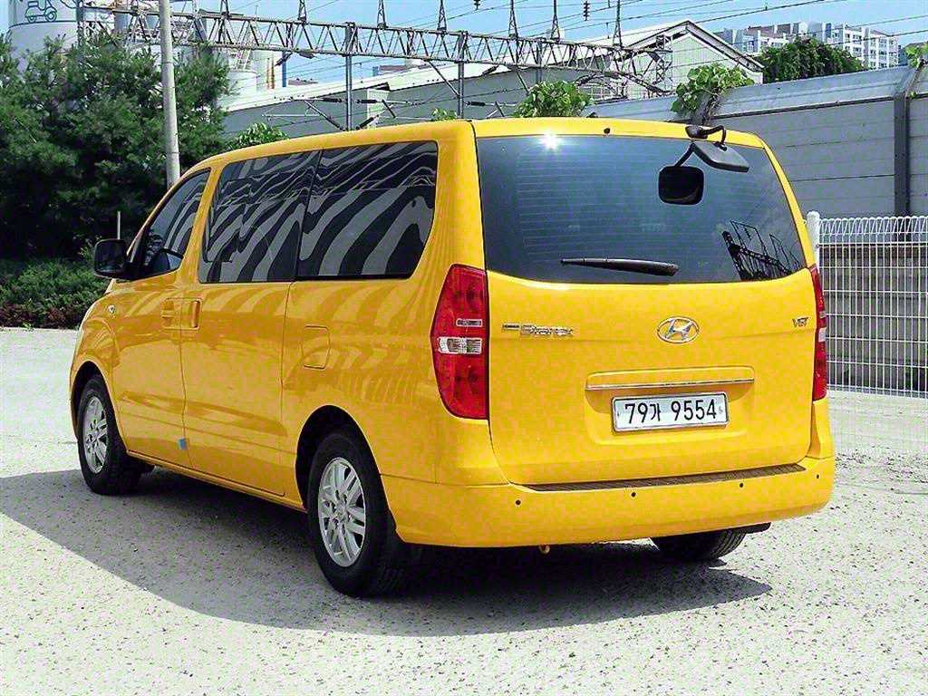 Hyundai Starex Wagon Smart 4