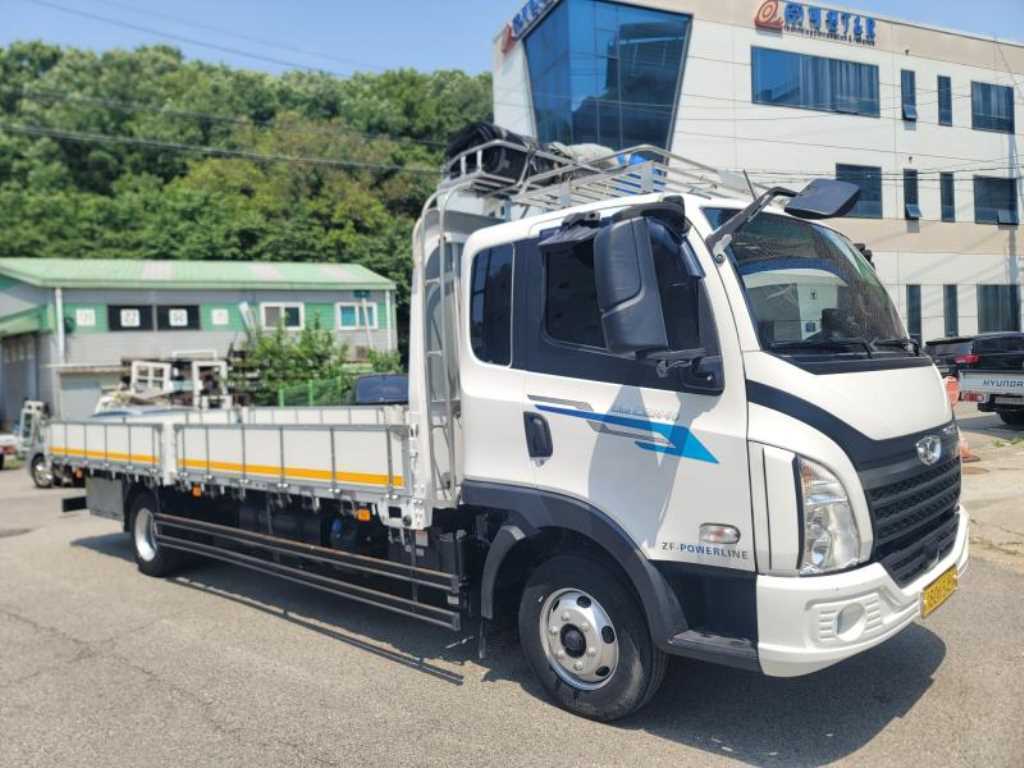 더쎈 3.5톤 카고
