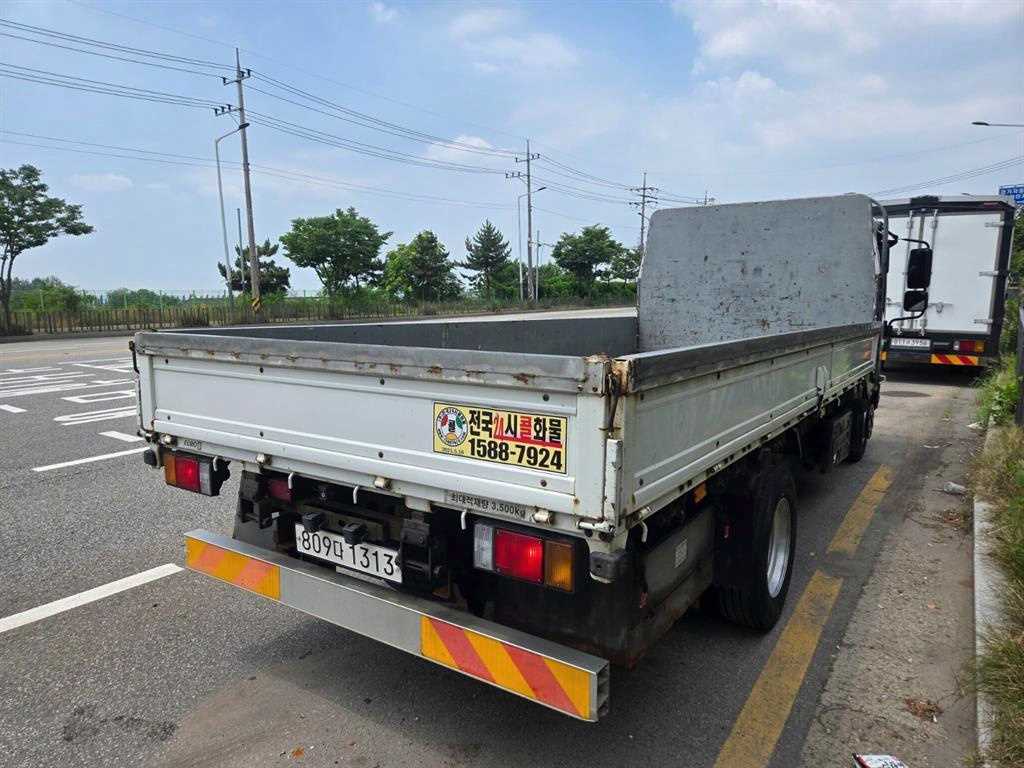 엘프 3.5톤 카고