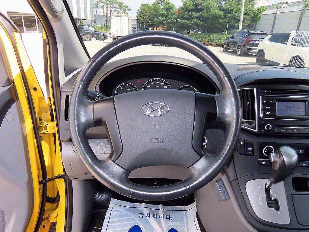 Hyundai Starex Wagon Smart 10