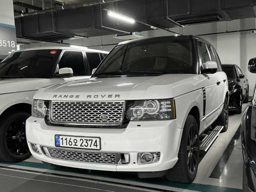 랜드로버 레인지로버 V8 5.0 SUPERCHARGED 사진 2/12