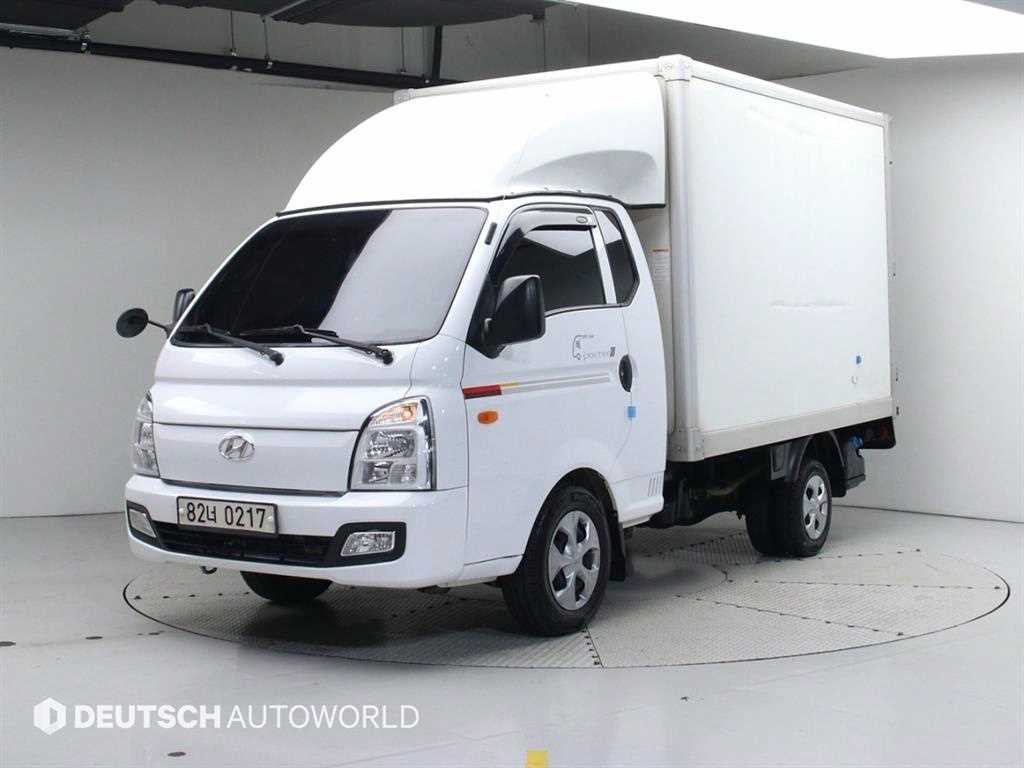 Hyundai Porter Super Cab/ Long Wheelbase CRDi Smart