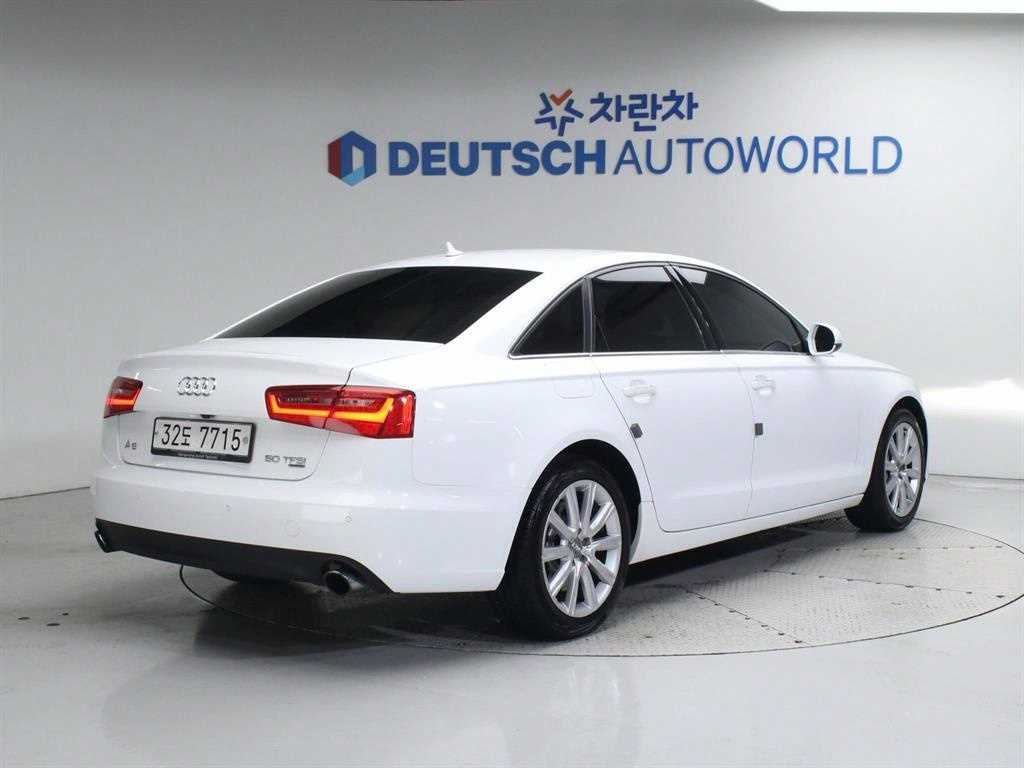 아우디 A6 50 TFSI 콰트로 사진 2/20