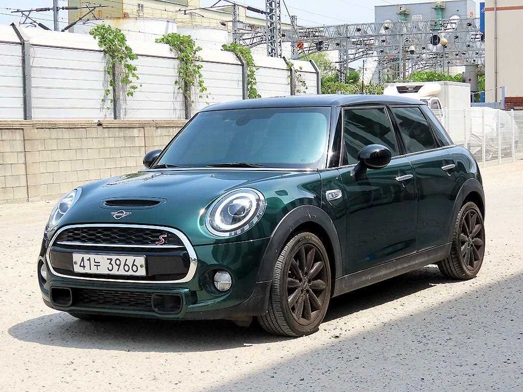 MINI 쿠퍼 5도어 기본형 사진 2/20