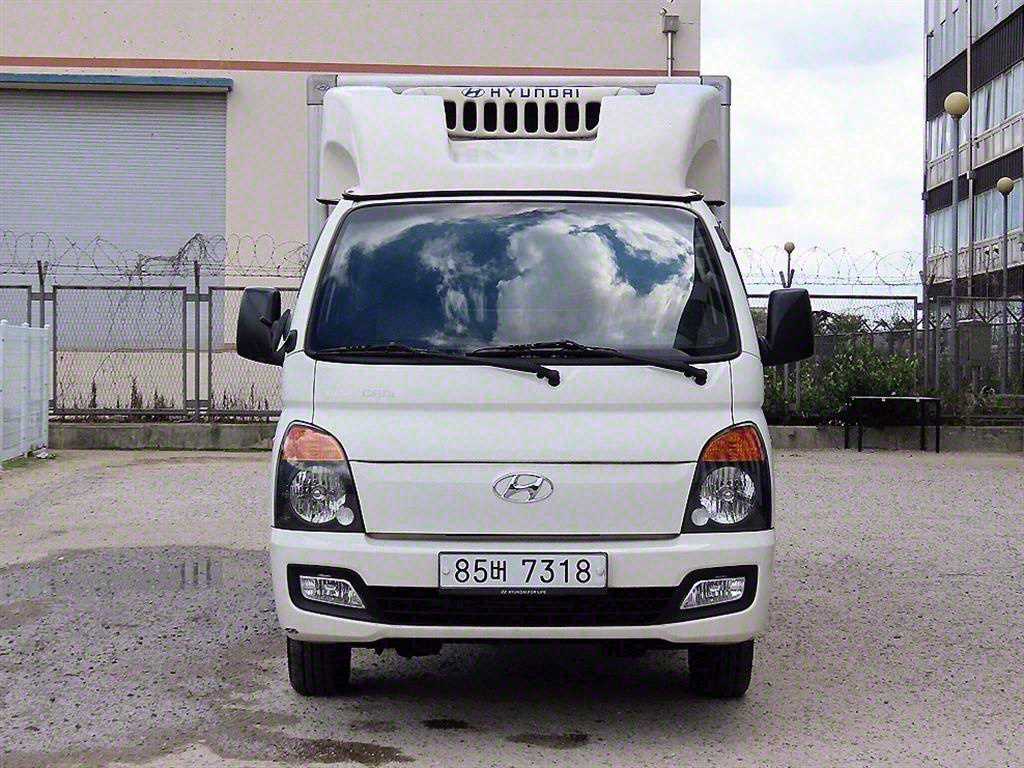 Hyundai Porter Standard Cab/ Long Wheelbase CRDi Super 2
