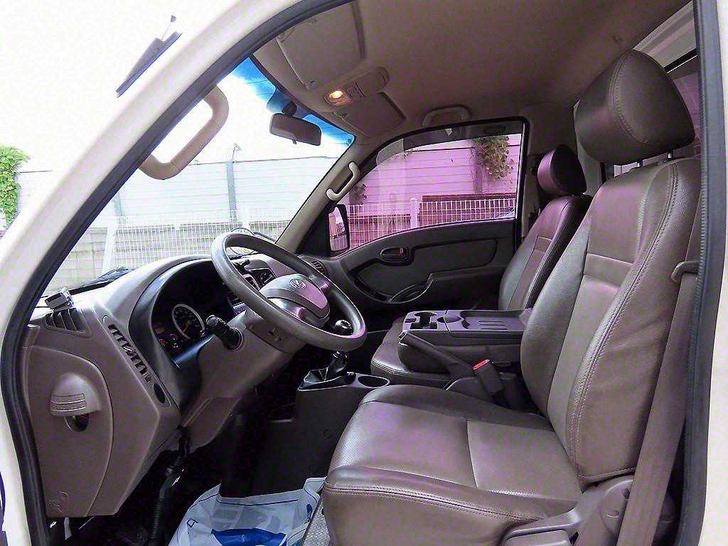 Hyundai Porter Standard Cab/ Long Wheelbase CRDi Super 9