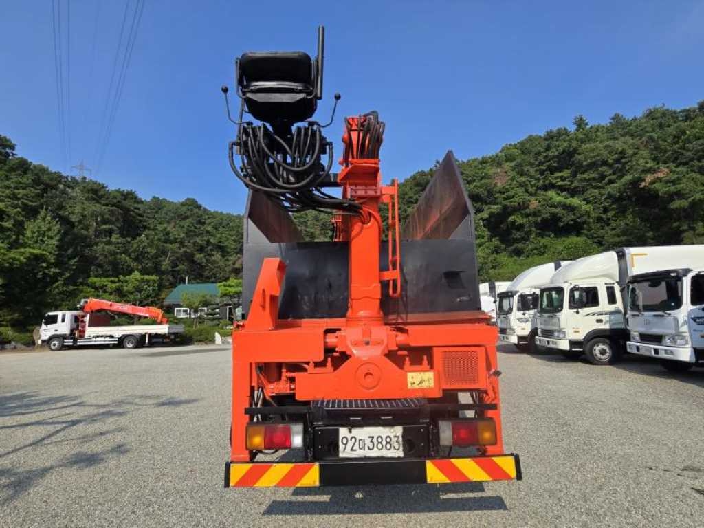 트라고 집게차 9.5톤 수동 한국쓰리축